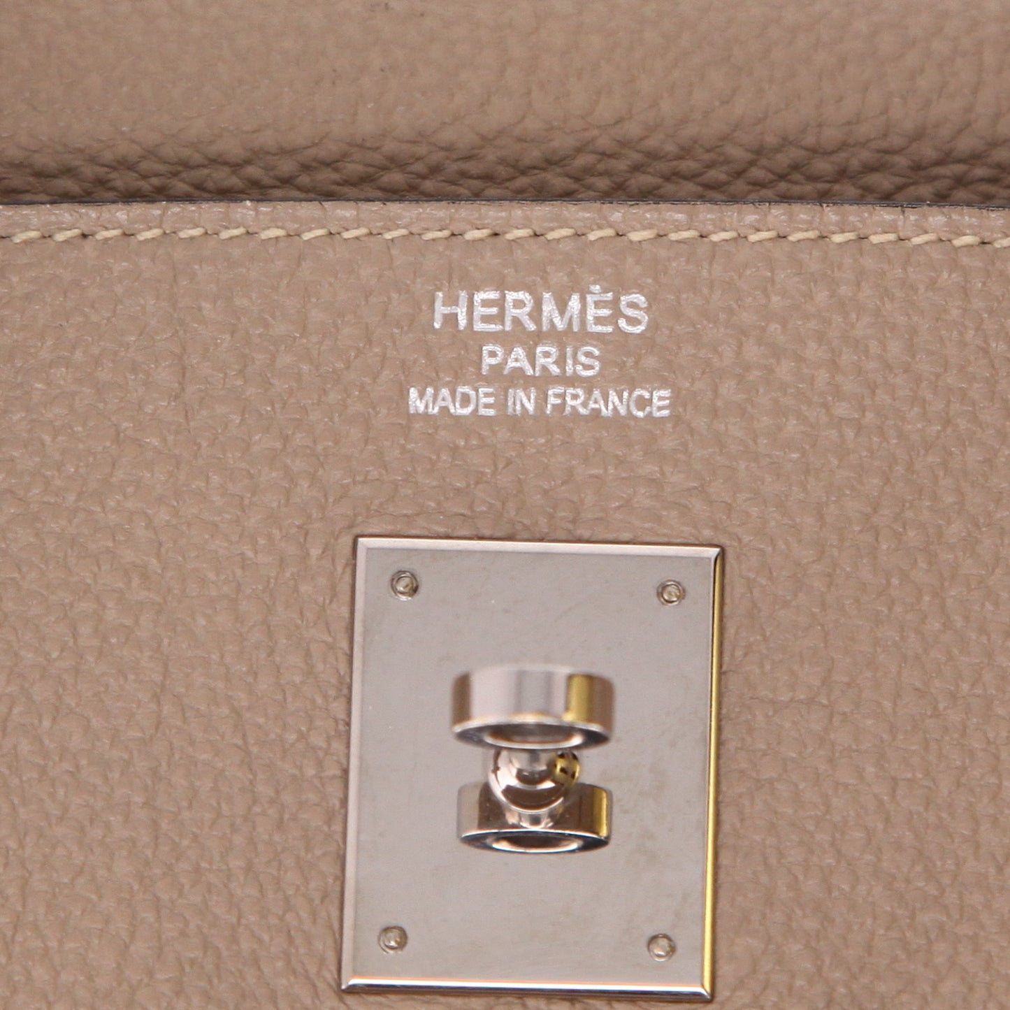 Hermès Birkin Handtasche 40 cm aus Togo-Leder in Taubengrau